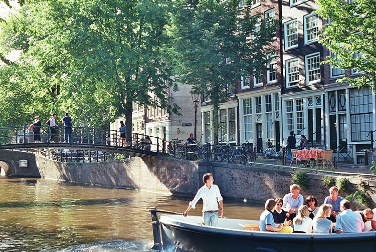 AMSTERDAM_Canal